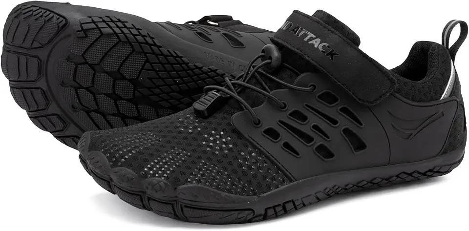 Men's All Black Trail Running Sneakers
