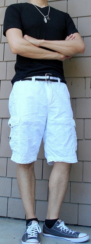 Casual Black V-Neck T-Shirt with White Cargo Shorts Striped D-Ring Belt and Sneakers