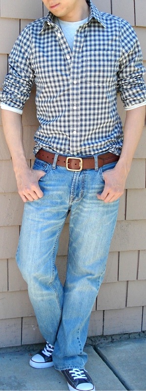 Casual Blue Plaid Shirt and Light Wash Jeans Outfit
