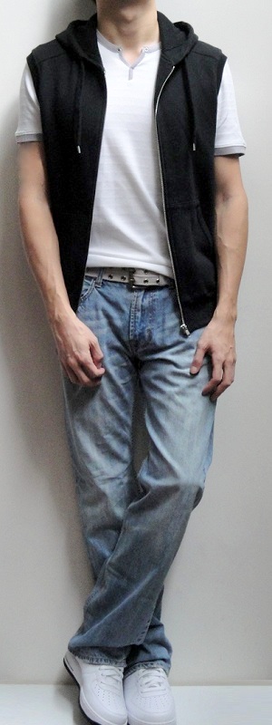 Casual Layered Black Hoodie Vest with Light Wash Jeans Outfit