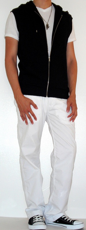 Casual Layered Black Zip-Up Hooded Vest with White V-Neck T-Shirt and White Pants Outfit