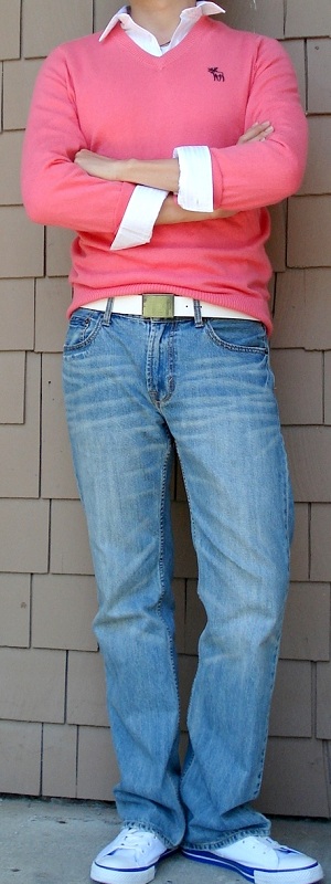 Casual Layered Pink V-Neck Sweater with White Dress Shirt and Light Wash Jeans Outfit