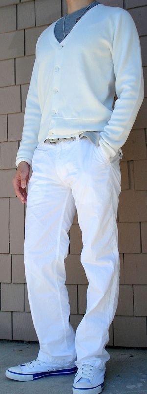 Casual White Cardigan Sweater with Grey T-Shirt and White Pants Outfit